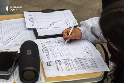 В Одесі до Дня вишиванки провели ходу та збір підписів за державний статус свята В Одесі до Дня вишиванки провели ходу та збір підписів за державний статус свята