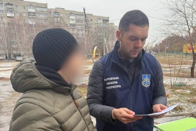 Прокурор і одна з трьох обвинувачених у відмиванні грошей через "єВідновлення" на Ізюмщині Прокурор і одна з трьох обвинувачених у відмиванні грошей через "єВідновлення" на Ізюмщині