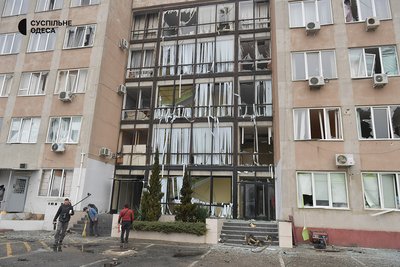"Підприємство повністю знищене": наслідки атаки РФ на автосалон в Одесі