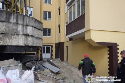 У Житомирі 18-річний хлопець з висоти впав у ліфтову шафу: у поліції розпочали розслідування