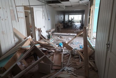 "Все одно будемо допомагати людям, як можемо": що розповіли очевидці обстрілу лікарні в Білопіллі