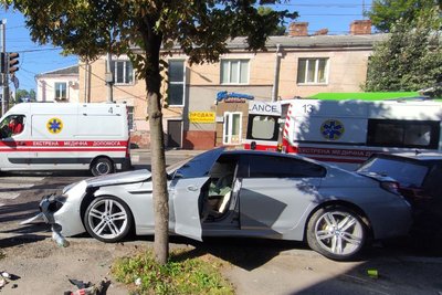 В центрі Житомира ДТП за участі чотирьох авто: рух частково ускладнений В центрі Житомира ДТП за участі чотирьох авто: рух частково ускладнений