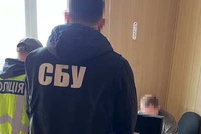 Заробляли мільйони на імітації очищення стічних вод Бердичева: п'ятьом учасникам угруповання повідомили про підозру Заробляли мільйони на імітації очищення стічних вод Бердичева: п'ятьом учасникам угруповання повідомили про підозру