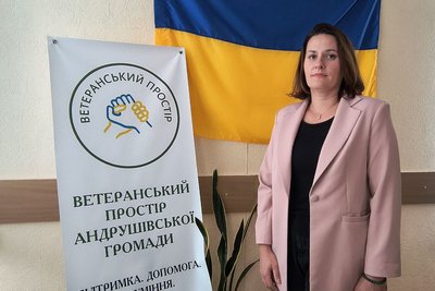 В місті на Житомирщині на Алеї пам’яті померлому воїну не ставлять банер: чому і що про це відомо В місті на Житомирщині на Алеї пам’яті померлому воїну не ставлять банер: чому і що про це відомо