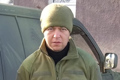 Дружині та доньці безвісти зниклого захисника з Волині вручили державну нагороду — Володимир Величко Дружині та доньці безвісти зниклого захисника з Волині вручили державну нагороду — Володимир Величко
