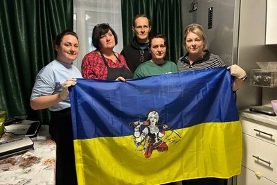 "Коли тривога, виймаю м'ясо і роблю джерки", — волонтерка Лариса Сіліна із Житомира