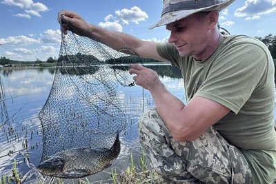 Найбільший улов — 1710 грамів: на Волині влаштували риболовний турнір серед ветеранів Найбільший улов — 1710 грамів: на Волині влаштували риболовний турнір серед ветеранів