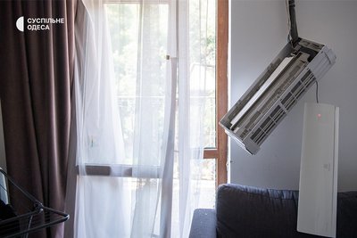 "Перше відчуття — наче це наснилося": розповіді мешканців пошкодженого будинку в Одесі