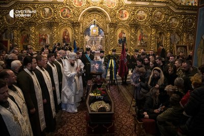 Панахида у Михайлівському соборі за загиблим Дмитром "Да Вінчі" Коцюбайлом, Київ, 10 березня 2023 року