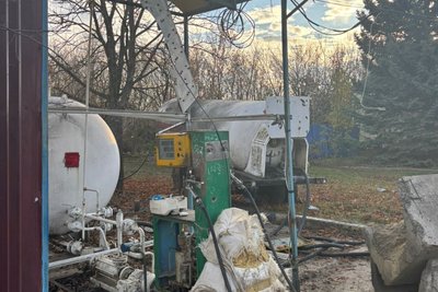 Автозаправна станція у Великому Бурлуку, яку атакували росіяни 4 листопада