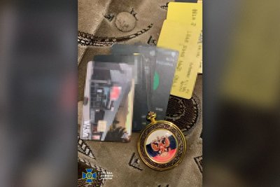 На Сумах чотирьох людей підозрюють у шахрайстві на знайомствах з військовими та підлітками На Сумах чотирьох людей підозрюють у шахрайстві на знайомствах з військовими та підлітками