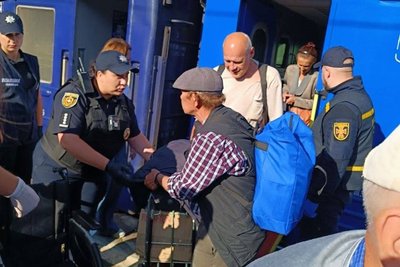 Евакцаційний потяг із жителями Донеччини та Дніпропетровнищи прибув на Рівненщину