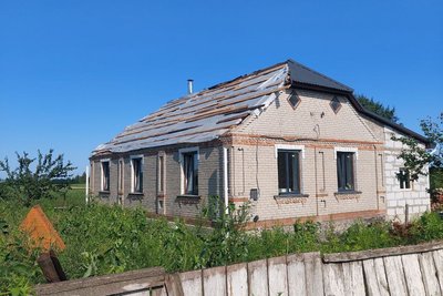 Негода на Житомирщині: пошкодження в електромережах області, повалені дерева, стовпи Негода на Житомирщині: пошкодження в електромережах області, повалені дерева, стовпи