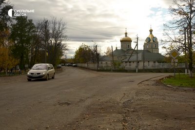 Мармур під землею та забуті імена: що приховують старі кладовища Кривого Озера і Бакші Мармур під землею та забуті імена: що приховують старі кладовища Кривого Озера і Бакші