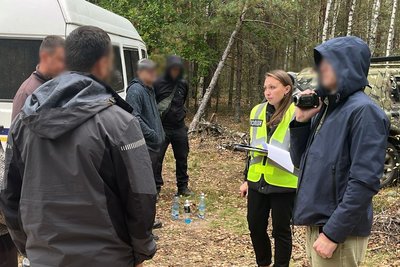 На Житомирщині СБУ викрила організатора незаконного переправлення чоловіків через кордон На Житомирщині СБУ викрила організатора незаконного переправлення чоловіків через кордон