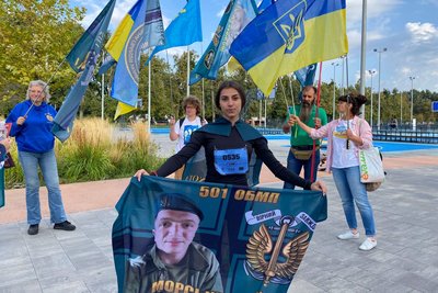 У Києві відбувся забіг на підтримку українських полонених за участі історика Тімоті Снайдера У Києві відбувся забіг на підтримку українських полонених за участі історика Тімоті Снайдера