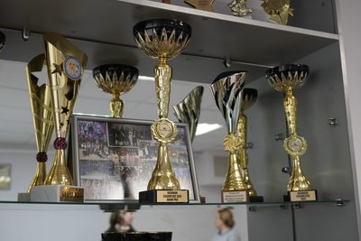 Дрон РФ пошкодив сумську студію ART'elь moda: згоріли костюми з європейських сцен Дрон РФ пошкодив сумську студію ART'elь moda: згоріли костюми з європейських сцен