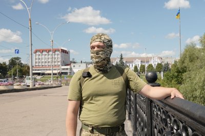 "У нас іншого виходу немає". Ровесник незалежності України обороняє її у війську "У нас іншого виходу немає". Ровесник незалежності України обороняє її у війську