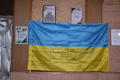 Сплели 40 000 квадратних метрів маскувальної сітки: як волонтерський гурт з Житомирщини допомагає військовим Сплели 40 000 квадратних метрів маскувальної сітки: як волонтерський гурт з Житомирщини допомагає військовим