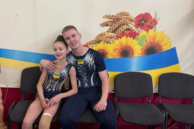 Сум’яни з медалями турніру зі спортивної акробатики
