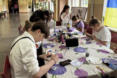 У Горінчові Хустського району під час звітного концерту школи мистецтв збирали кошти для ЗСУ