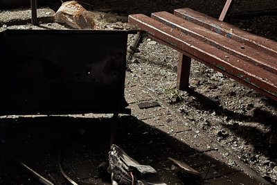 У Сумах російський дрон влучив у багатоповерхівку