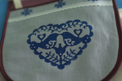 У Житомирі на майстер-класі навчали давньому мистецтву української вибійки