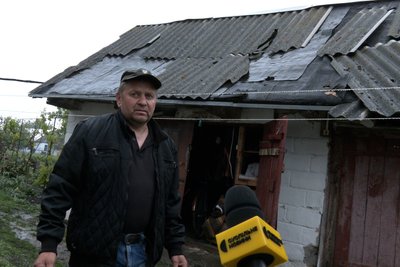 Наслідки обстрілу громади на Житомирщині: пошкоджені пів сотні будинків і майже стільки ж квартир Наслідки обстрілу громади на Житомирщині: пошкоджені пів сотні будинків і майже стільки ж квартир