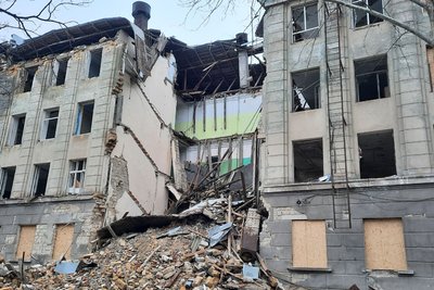 Зруйновані заклади освіти Миколаївщини: процес їх відновлення та навчання