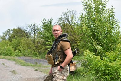 "Ми не знаємо, де тіло, чекаємо на збіг за ДНК" — дружина полеглого капітана ЗСУ із Житомирщини Анатолія Сємєнєнка "Ми не знаємо, де тіло, чекаємо на збіг за ДНК" — дружина полеглого капітана ЗСУ із Житомирщини Анатолія Сємєнєнка