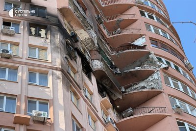 "Нічого немає вже, все зруйновано": власниця пошкодженої квартири про наслідки атаки на Одесу "Нічого немає вже, все зруйновано": власниця пошкодженої квартири про наслідки атаки на Одесу