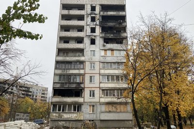 Пошкоджений обстрілом РФ будинок на Північній Салтівці у Харкові. Жовтень 2023 року. Фото: Олена Клименко/Суспільне Харків Пошкоджений обстрілом РФ будинок на Північній Салтівці у Харкові. Жовтень 2023 року. Фото: Олена Клименко/Суспільне Харків