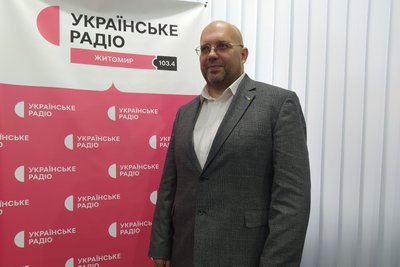 Мовний конфлікт у житомирському ліцеї: батько поскаржився на заборону дітям спілкуватися російською Мовний конфлікт у житомирському ліцеї: батько поскаржився на заборону дітям спілкуватися російською