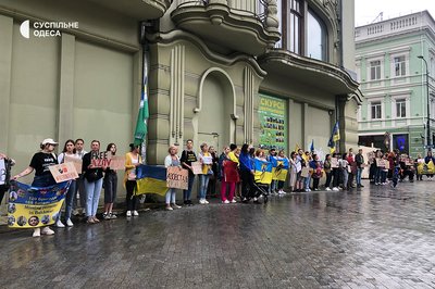 "Де Азов?": в Одесі відбулась чергова акція на підтримку військовополонених "Де Азов?": в Одесі відбулась чергова акція на підтримку військовополонених
