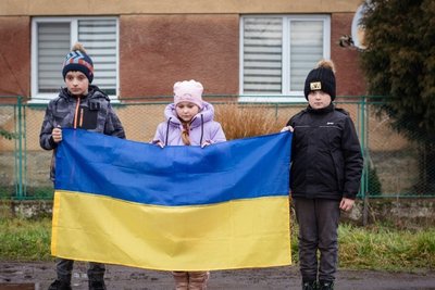 На Закарпатті попрощалися із полеглим захисником Владиславом Швецем На Закарпатті попрощалися із полеглим захисником Владиславом Швецем