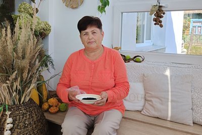 Волинська гастрофішка: господиня показала, як пече "хліб з чорнушкою" за давнім рецептом Волинська гастрофішка: господиня показала, як пече "хліб з чорнушкою" за давнім рецептом