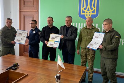 У Вінниці відбулося спецпогашення марки, присвяченої "Гвардії наступу" У Вінниці відбулося спецпогашення марки, присвяченої "Гвардії наступу"