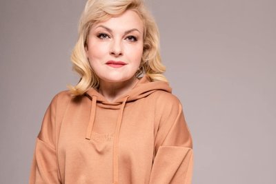 Марія Бурмака: "Дуже важливо знаходити моменти щастя навіть зараз" Марія Бурмака: "Дуже важливо знаходити моменти щастя навіть зараз"