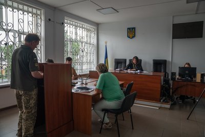 “Ви знайшли цапа-відбувайла”: у Сумах продовжили розгляд справи щодо смертельної бійки в ТЦК “Ви знайшли цапа-відбувайла”: у Сумах продовжили розгляд справи щодо смертельної бійки в ТЦК