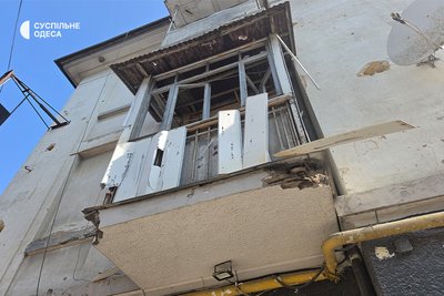 "Усе скло в квартирі посипалося": жителі Одеси розповіли про ракетний удар РФ