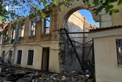Армія РФ атакувала Одесу дронами: понад 10 поранених, пошкоджена цивільна інфраструктура Армія РФ атакувала Одесу дронами: понад 10 поранених, пошкоджена цивільна інфраструктура