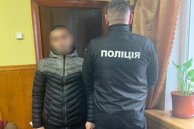Погрожували і били пораненого військового: чотирьох волинян підозрюють у вимаганні грошей Погрожували і били пораненого військового: чотирьох волинян підозрюють у вимаганні грошей