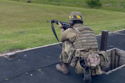 "Бути прикордонником — це престижно": історія 25-річного військового з Одещини, який готується їхати на схід "Бути прикордонником — це престижно": історія 25-річного військового з Одещини, який готується їхати на схід