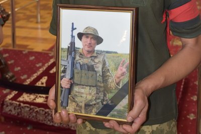 У Луцьку попрощалися з полеглими захисниками Вадимом Чвирем, Альбертом Свіцею та Павлом Корчуком У Луцьку попрощалися з полеглими захисниками Вадимом Чвирем, Альбертом Свіцею та Павлом Корчуком