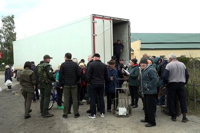Видача гумдопомоги на Харківщині