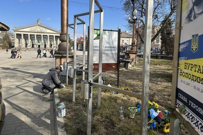 Алея памʼяті, центр Тернополя Алея памʼяті, центр Тернополя
