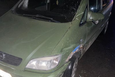 В Старій Вижівці мотоцикліст в'їхав у авто і загинув