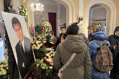 Прощання з Віталієм Білоножком у Національній філармонії 12 січня 2024 року Прощання з Віталієм Білоножком у Національній філармонії 12 січня 2024 року