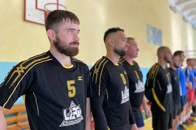 У Вінниці відбувся благодійний волейбольний турнір на підтримку переселенців У Вінниці відбувся благодійний волейбольний турнір на підтримку переселенців