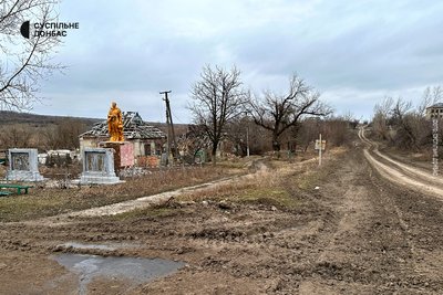 Роздоріжжя у селі Предтечине, Донецька область Роздоріжжя у селі Предтечине, Донецька область